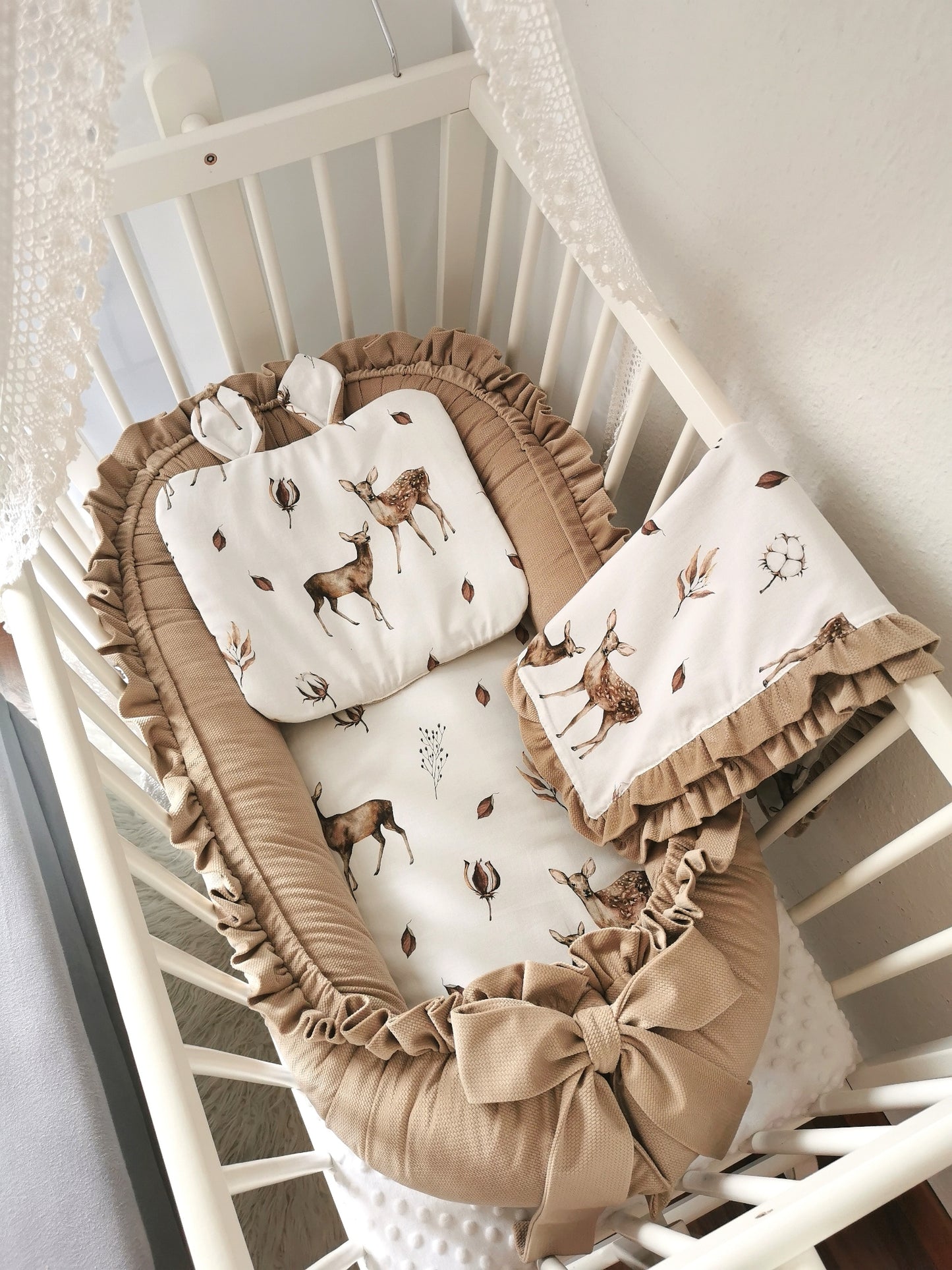 Baby nest with blanket and pillow 