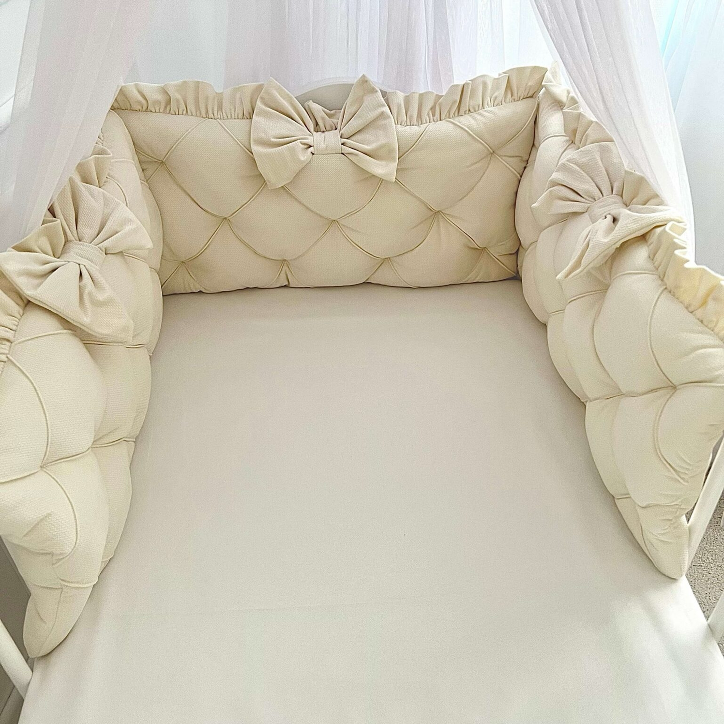 Bettumrandung gesteppt