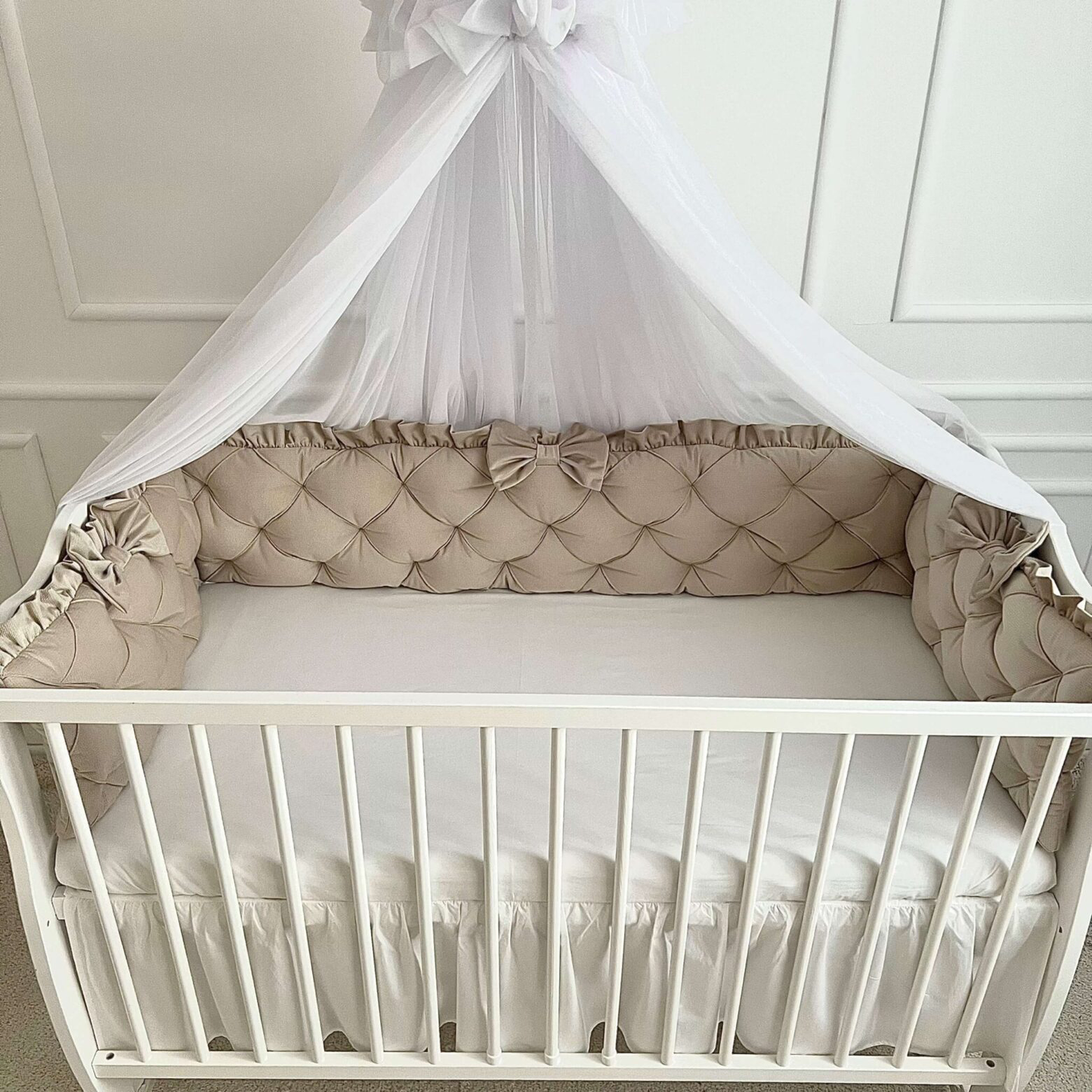 Bettumrandung gesteppt