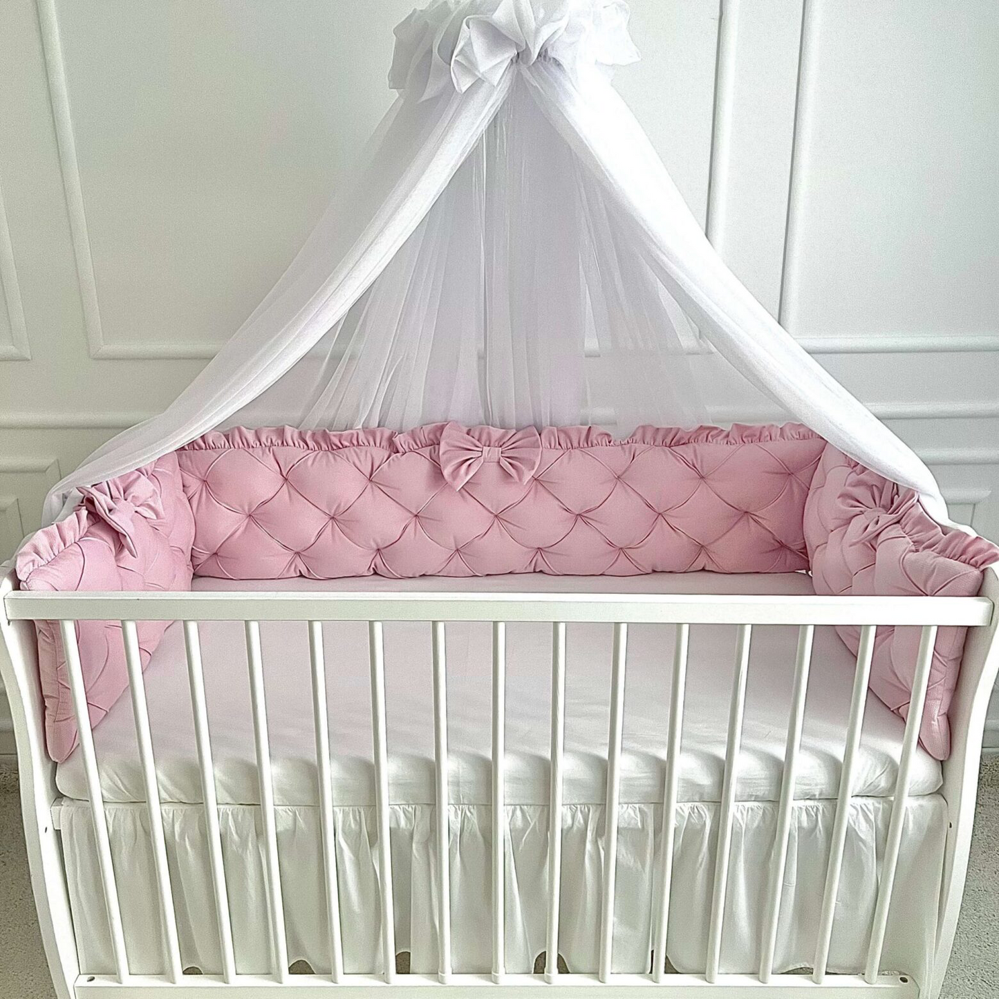 Bettumrandung gesteppt